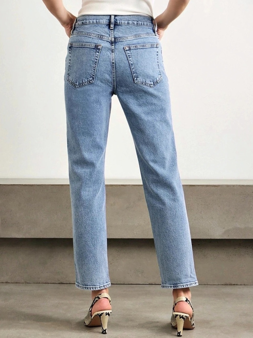 FRAME Women's Straight Leg Jeans - Picture 4 of 6
